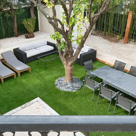 Des Pergolas Au Pied Du Tram ,a 5 Min Des Plages , 15 Min Du Centre , Jacuzzi Villa