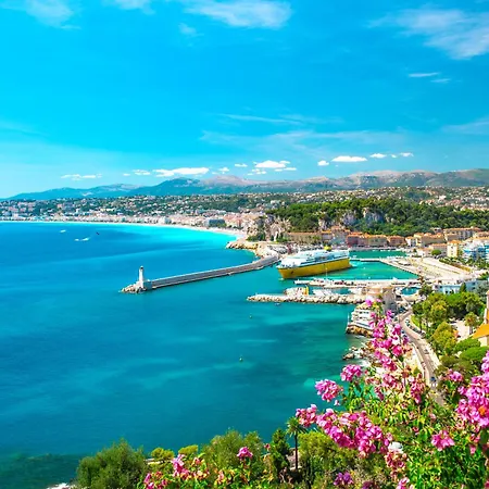 Des Pergolas Au Pied Du Tram ,a 5 Min Des Plages , 15 Min Du Centre , Jacuzzi Villa *